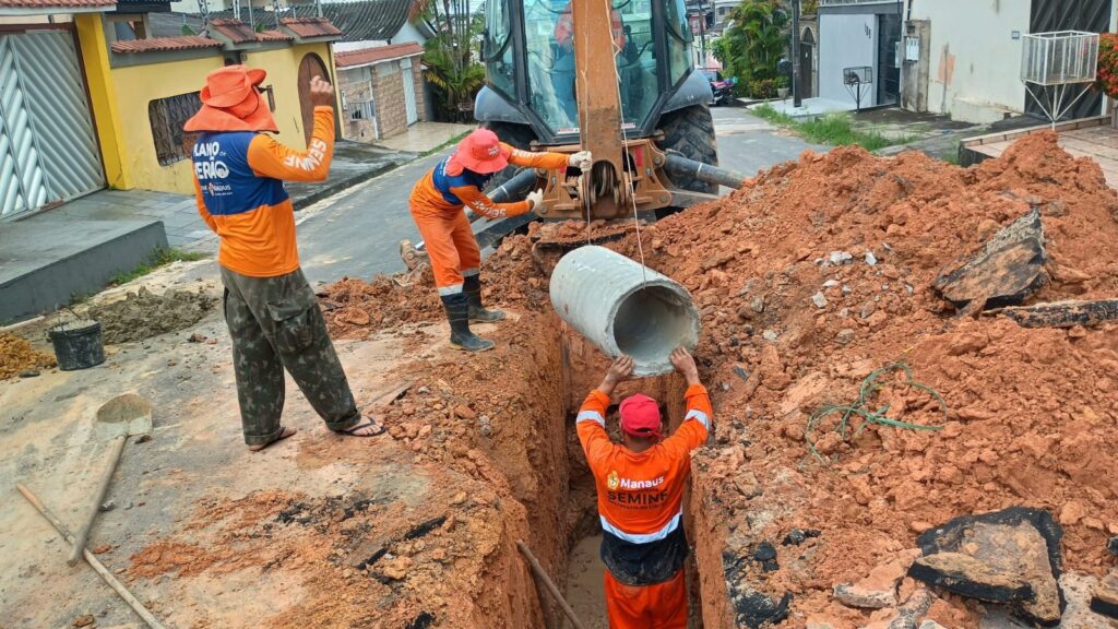 Prefeitura-de-Manaus-avanca-com-obra-de-drenagem-profunda-no-bairro-da-Paz-e-substitui-estruturas-para-recuperar-rede-comprometida-2